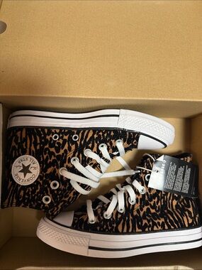 *NEW* Converse High Top Sneakers - Black and Brown Tiger Print